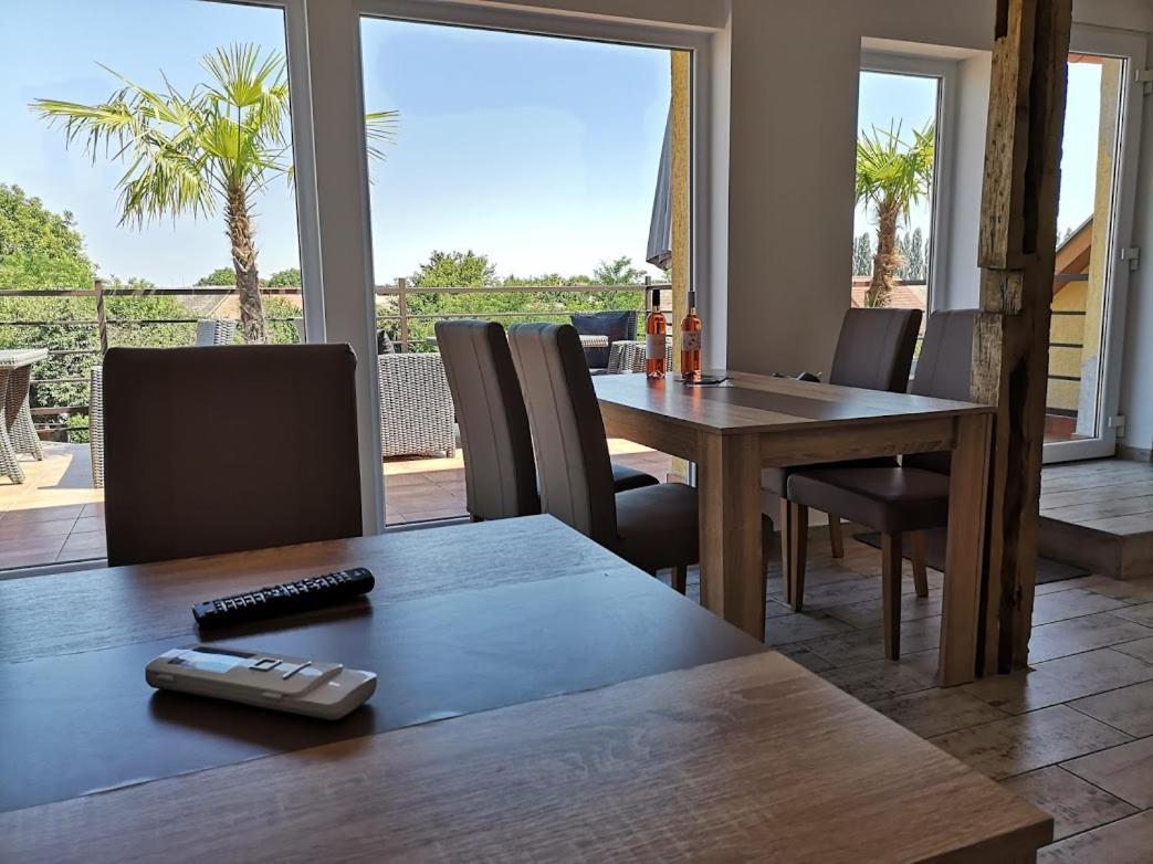 Roze Vendeghaz Hotel Villany Luaran gambar