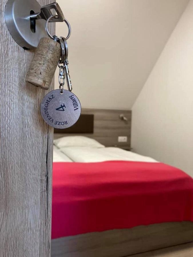 Roze Vendeghaz Hotel Villany Luaran gambar